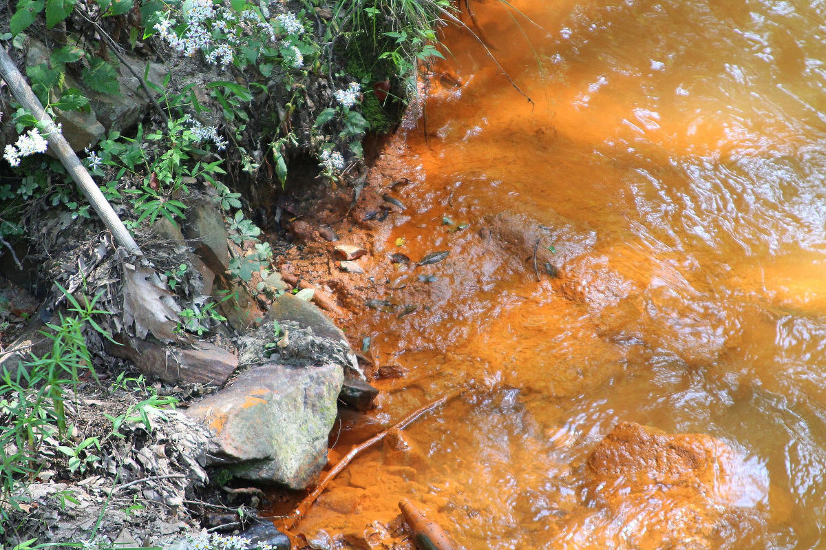 What acid mine drainage looks like